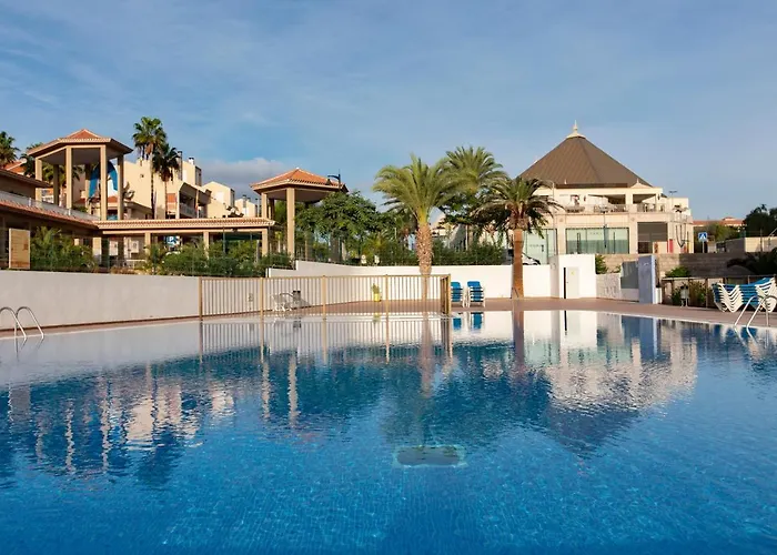 Luxury Boutique In Torres Del Sol Apartment *