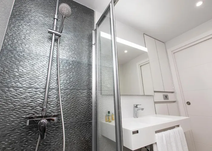 Luxury Boutique In Torres Del Sol *